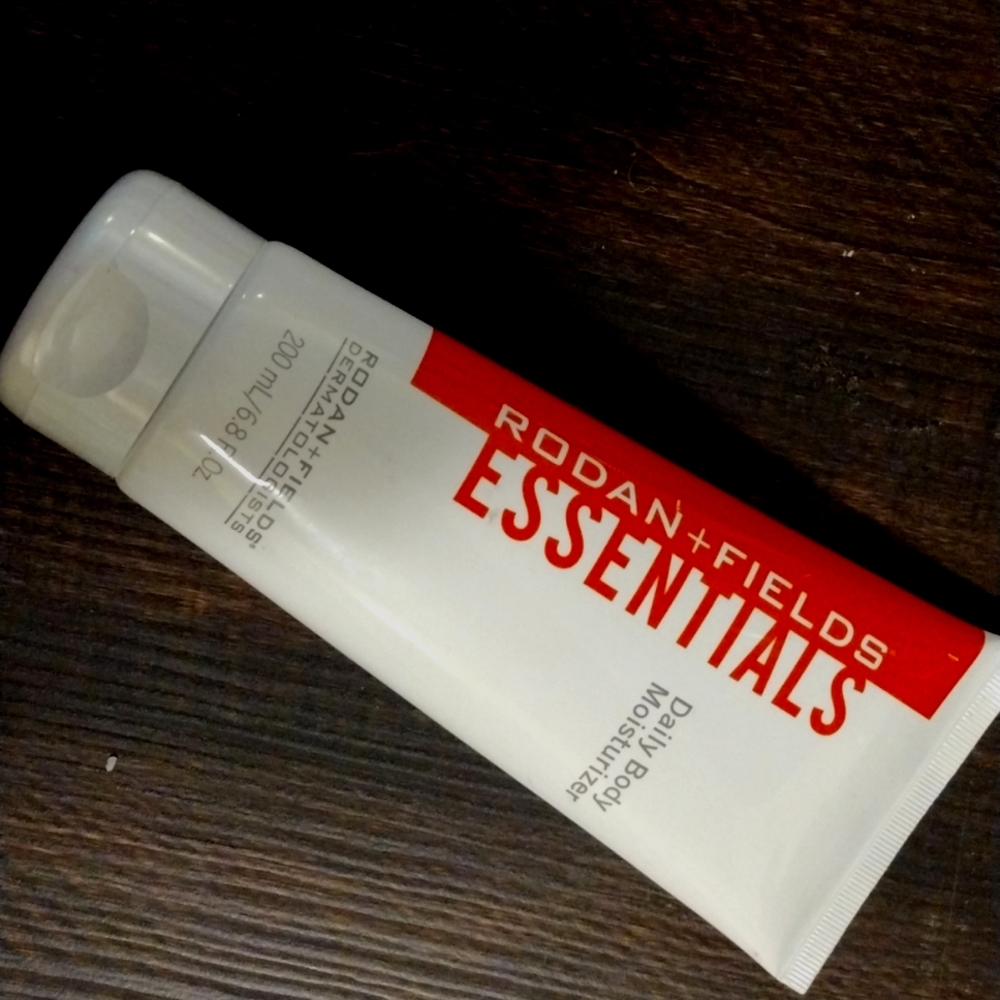 Rodan and Field’s Essentials Daily Body Moisturizer... SEALED and never used..